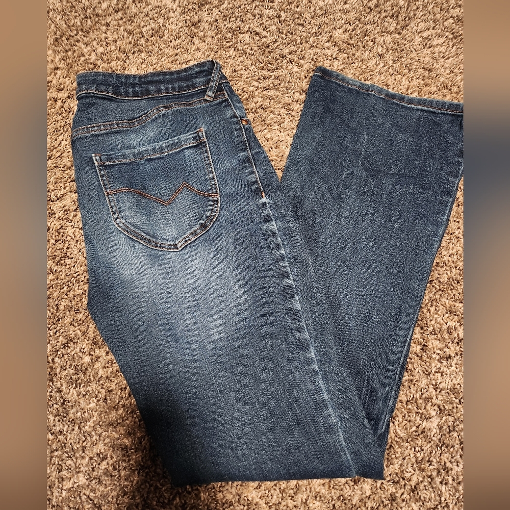 Cleo & Wolf Bootcut Jeans